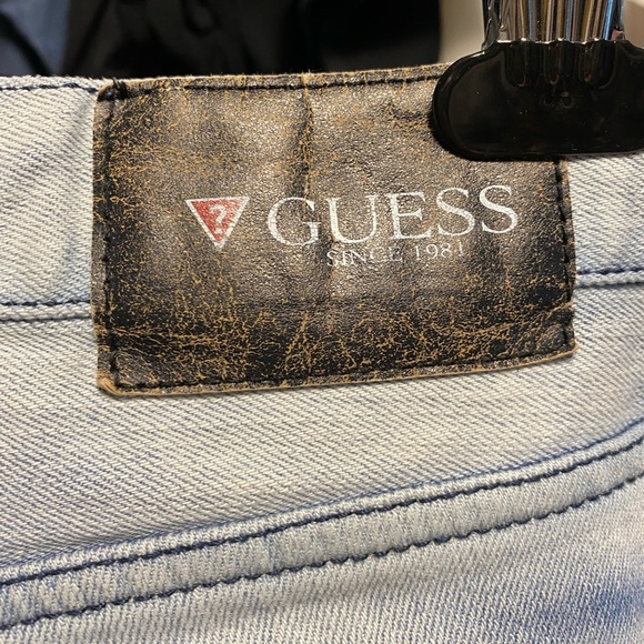 Mens Guess Jeans, Light Blue Wash, Size 31/30. - Picture 4 of 8